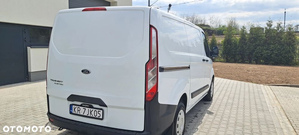 Ford Transit Custom - 11