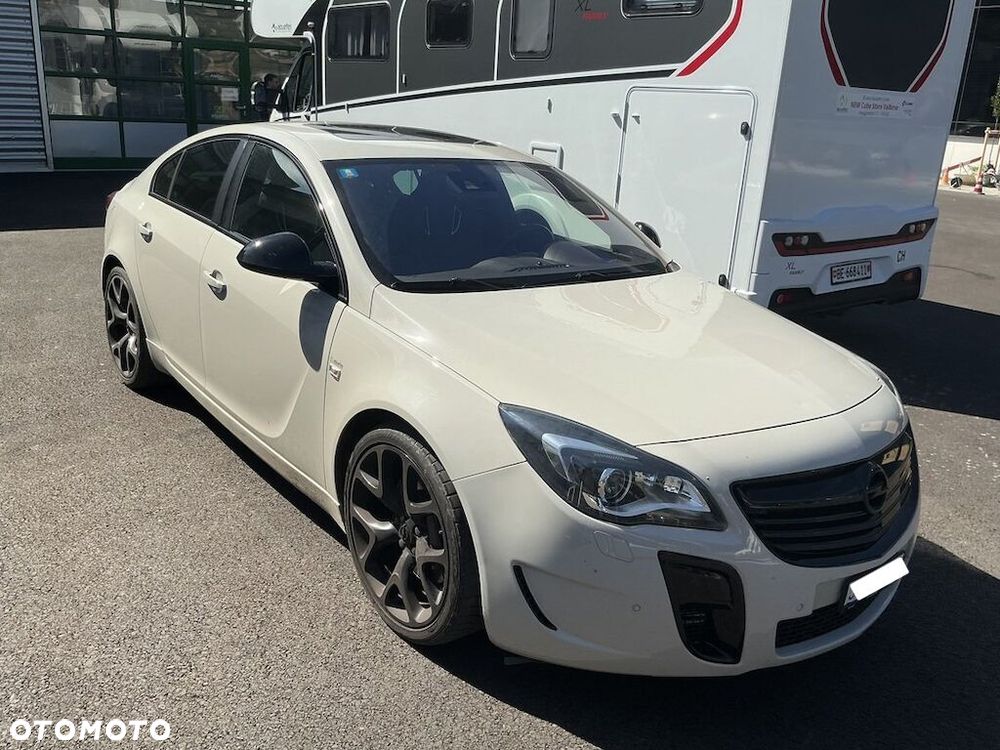 Opel Insignia 2.8 T V6 OPC - 1
