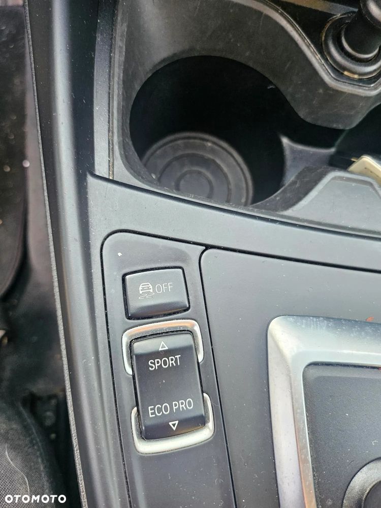 BMW Seria 1 116i - 11