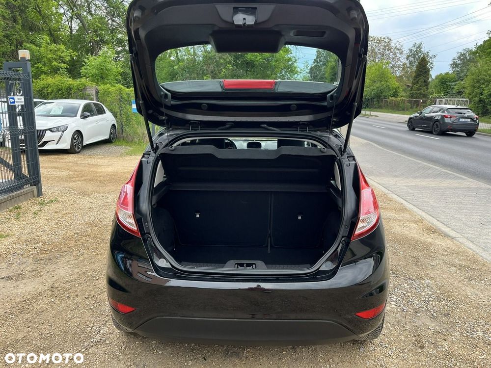 Ford Fiesta - 17