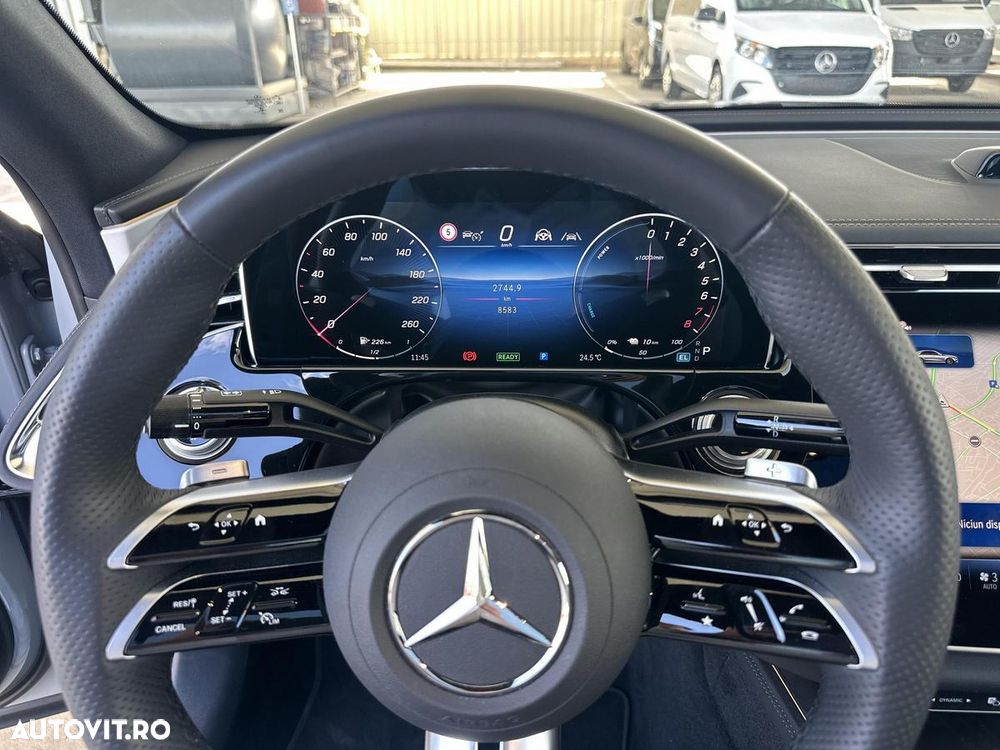 Mercedes-Benz E 300 E 4MATIC Aut. - 11