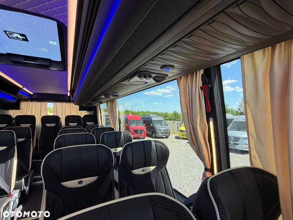 Mercedes-Benz Sprinter 519 - 29