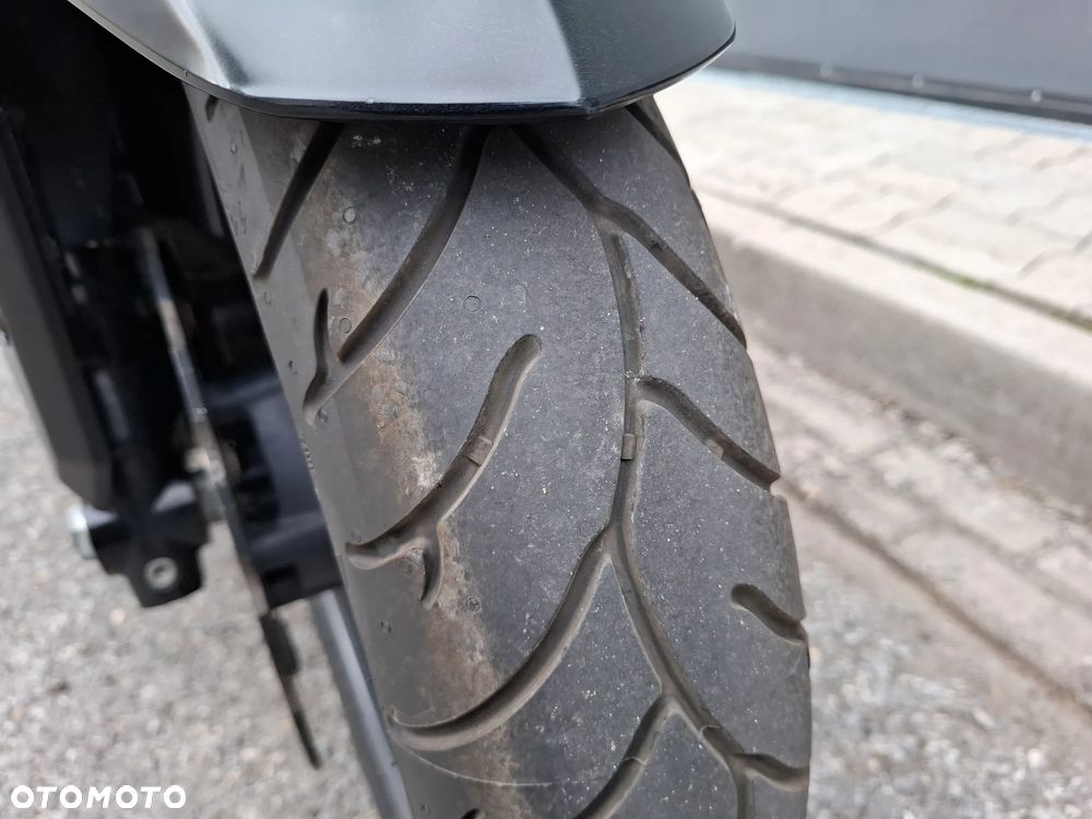 Kymco AK 550 - 19