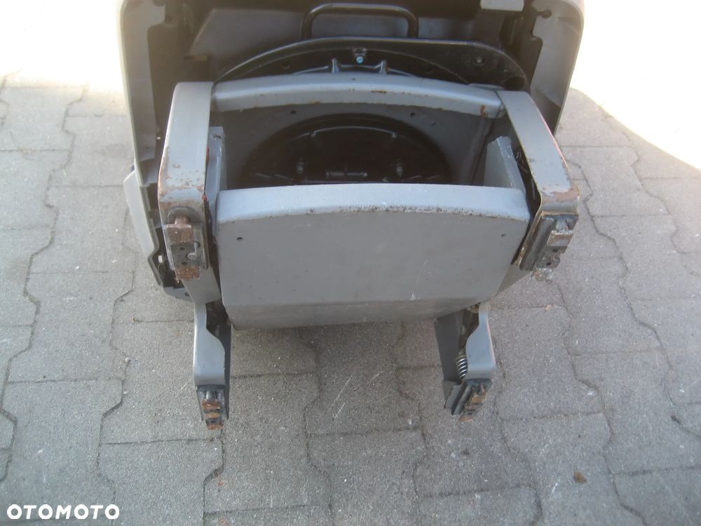 vw t4 lift 00-03r multivan generation siedzenie fotel środkowy - 24