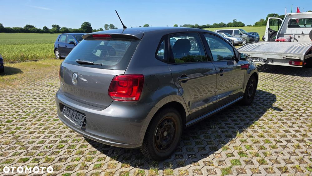 Volkswagen Polo - 2