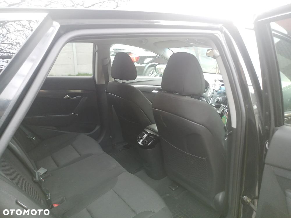 Hyundai i40 1.7 CRDi Comfort + - 10