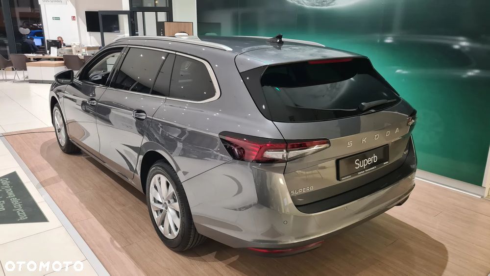 Skoda Superb 2.0 TDI SCR 4x4 Edition 130 DSG - 5