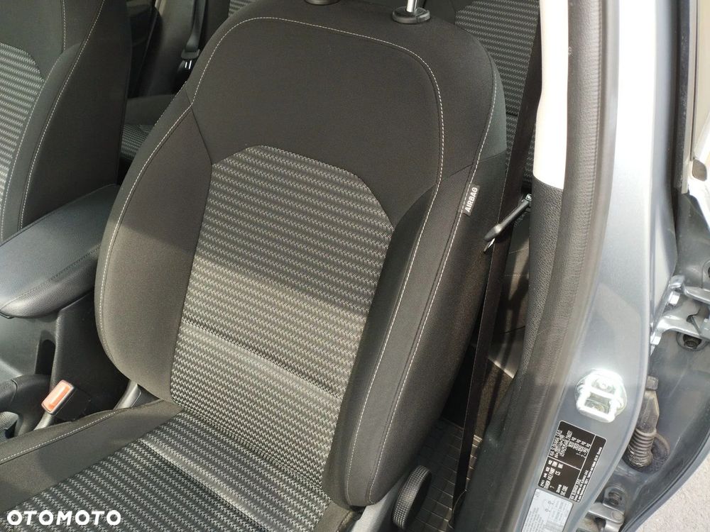 Kia Ceed 1.5 T-GDI M - 11