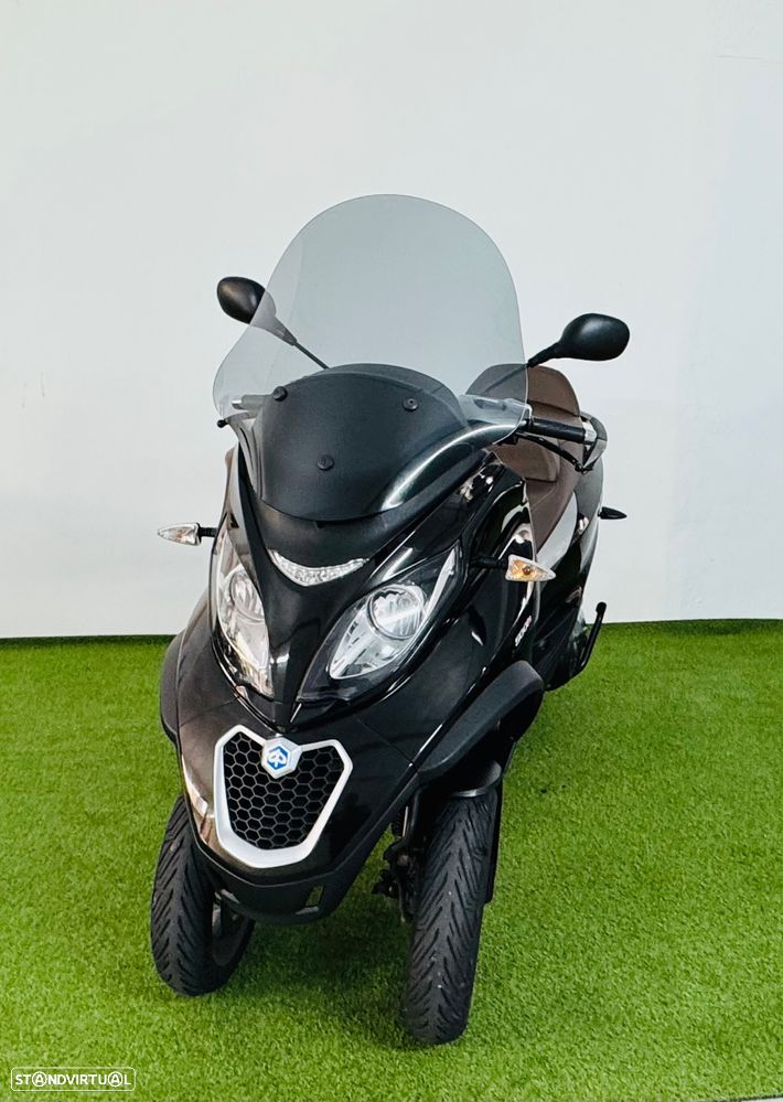 Piaggio MP3 Dá para conduzir com carta de carro - 9