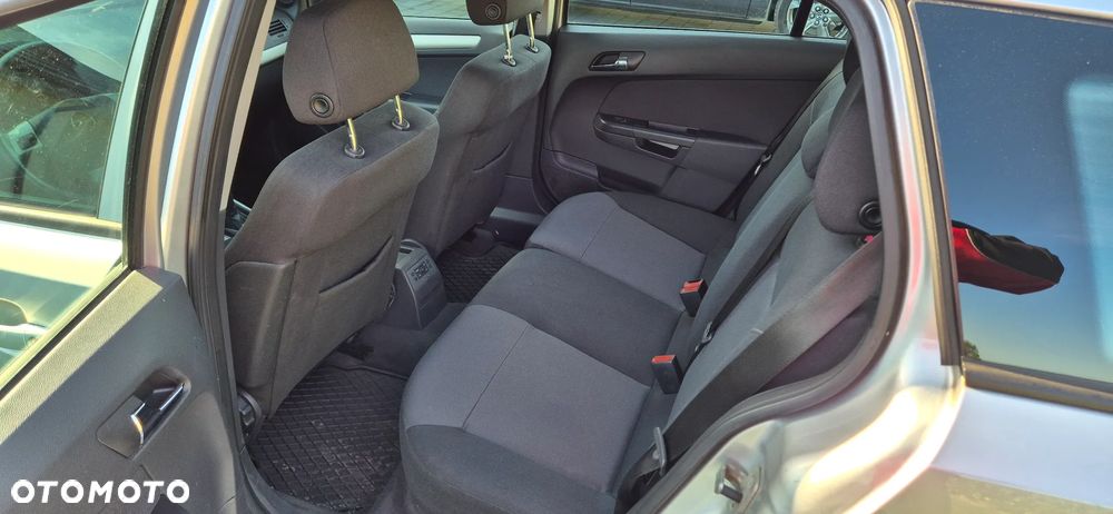 Opel Astra III 1.7 CDTI - 11