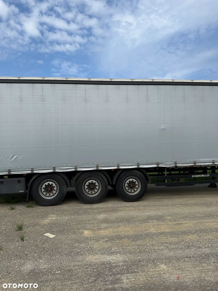 Schwarzmuller J-SERIE S1 - 8