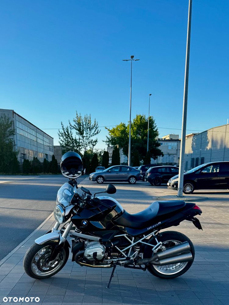 BMW R - 1