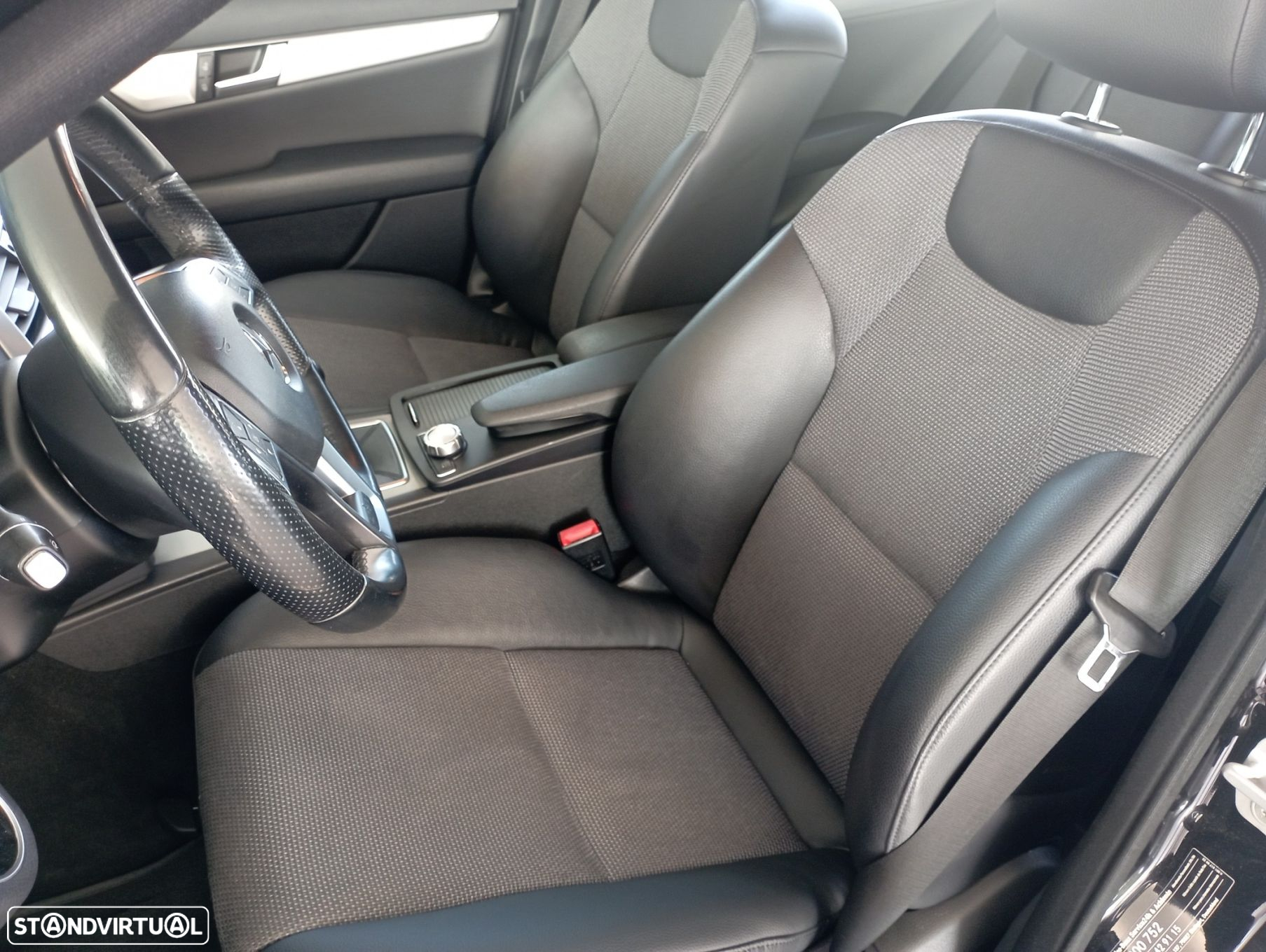 Mercedes-Benz C 220 d AMG Line - 22