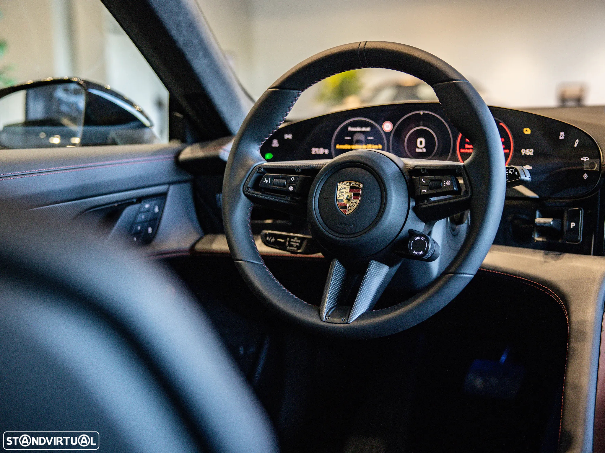 Porsche Taycan Cross Turismo Turbo - 31