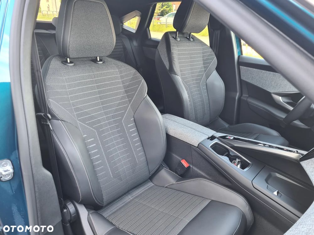 Peugeot 3008 1.2 PureTech mHEV Allure Pack S&S e-DCS6 - 19