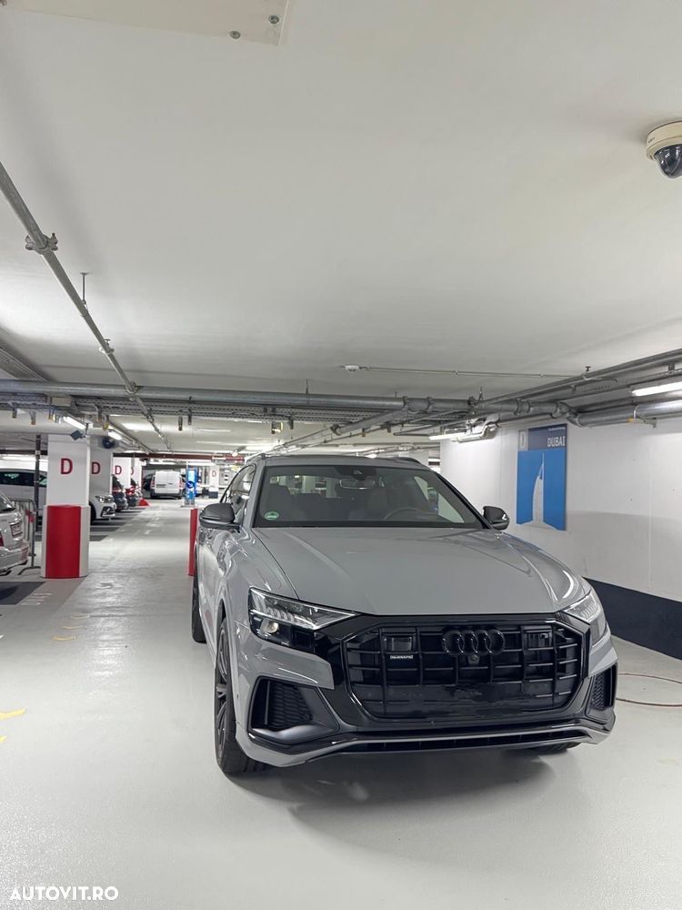 Audi Q8 - 2