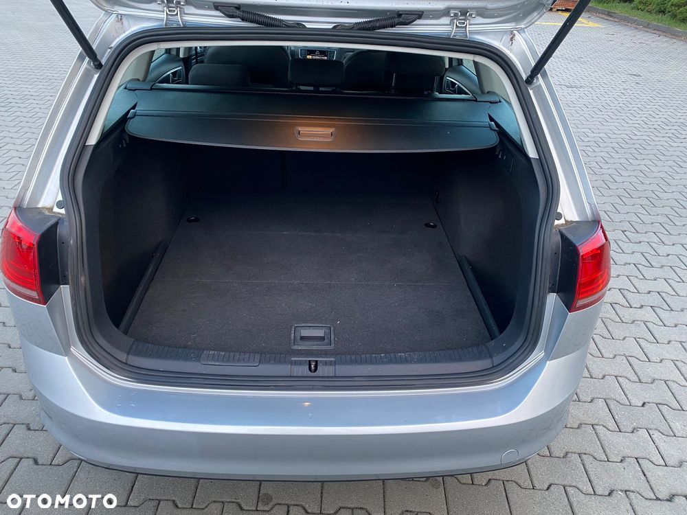 Volkswagen Golf - 17