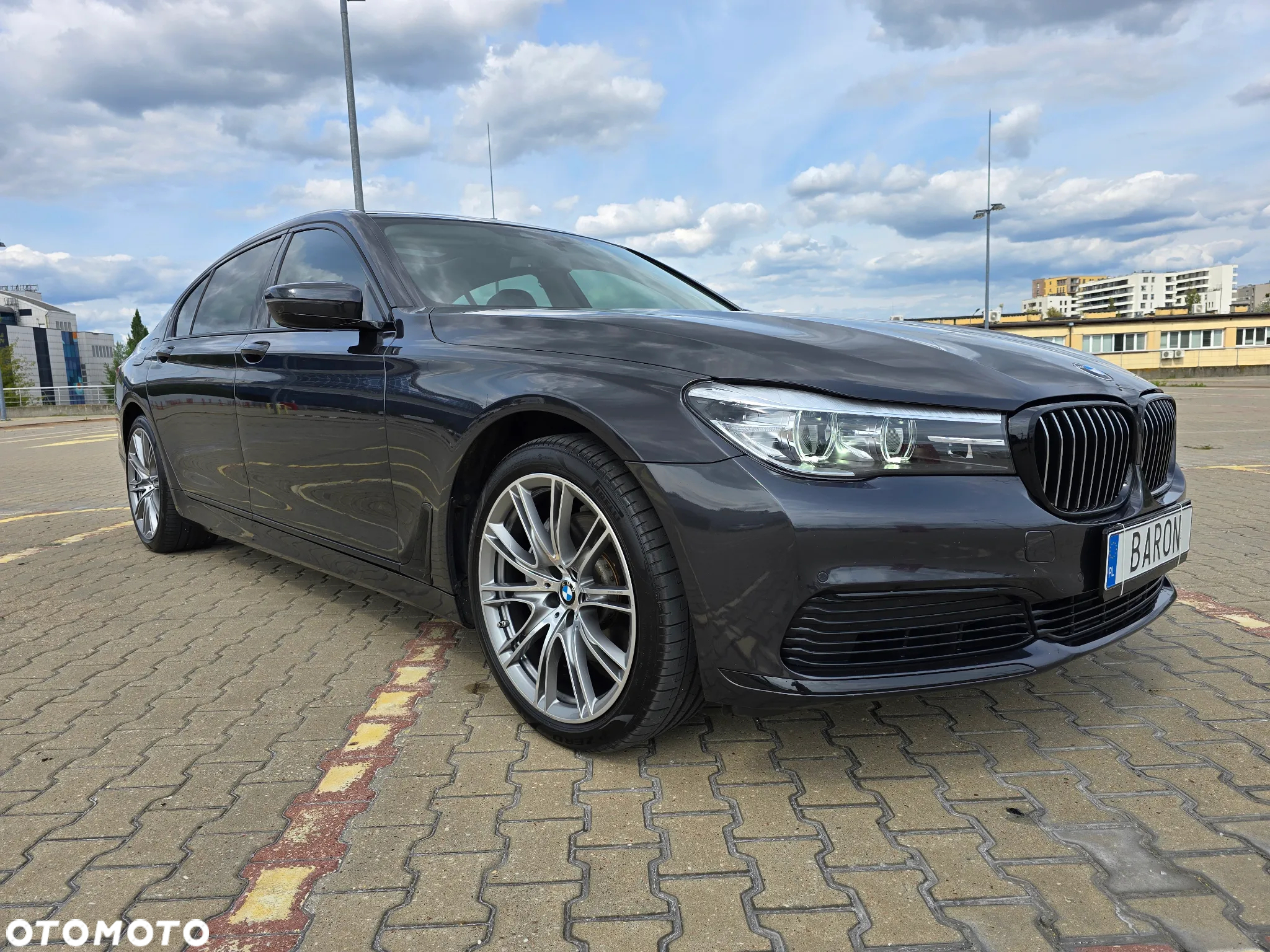 BMW Seria 7 740Li - 3