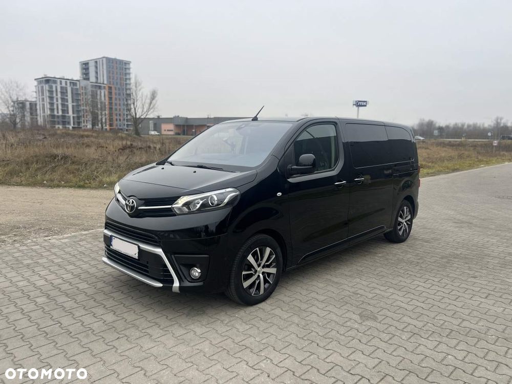 Toyota ProAce Kombi D-4D Medium 2,8t - 1