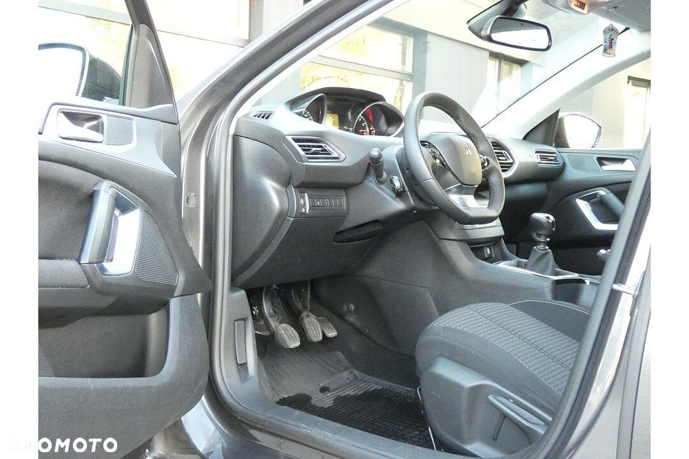 Peugeot 308 1.2 PureTech GPF Active Pack Business S&S - 12