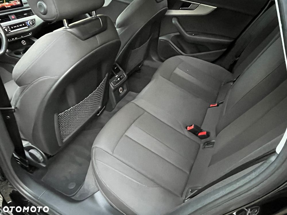Audi A4 Avant - 13