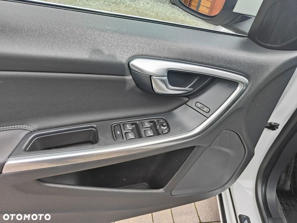 Volvo S60 - 16
