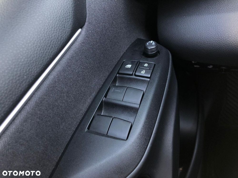 Toyota Yaris Hybrid 1.5 Style - 31