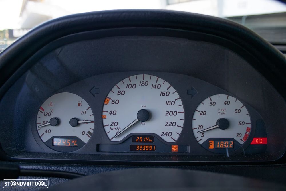 Mercedes-Benz C 180 - 16