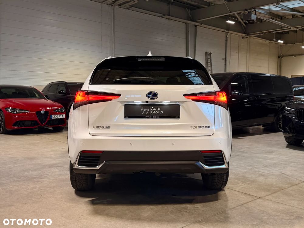 Lexus NX 300h Business Edition AWD - 7