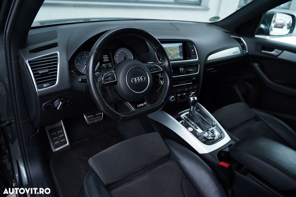 Audi SQ5 - 16