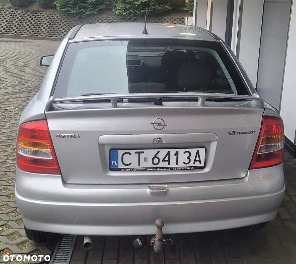 Opel Astra 1.6 - 7