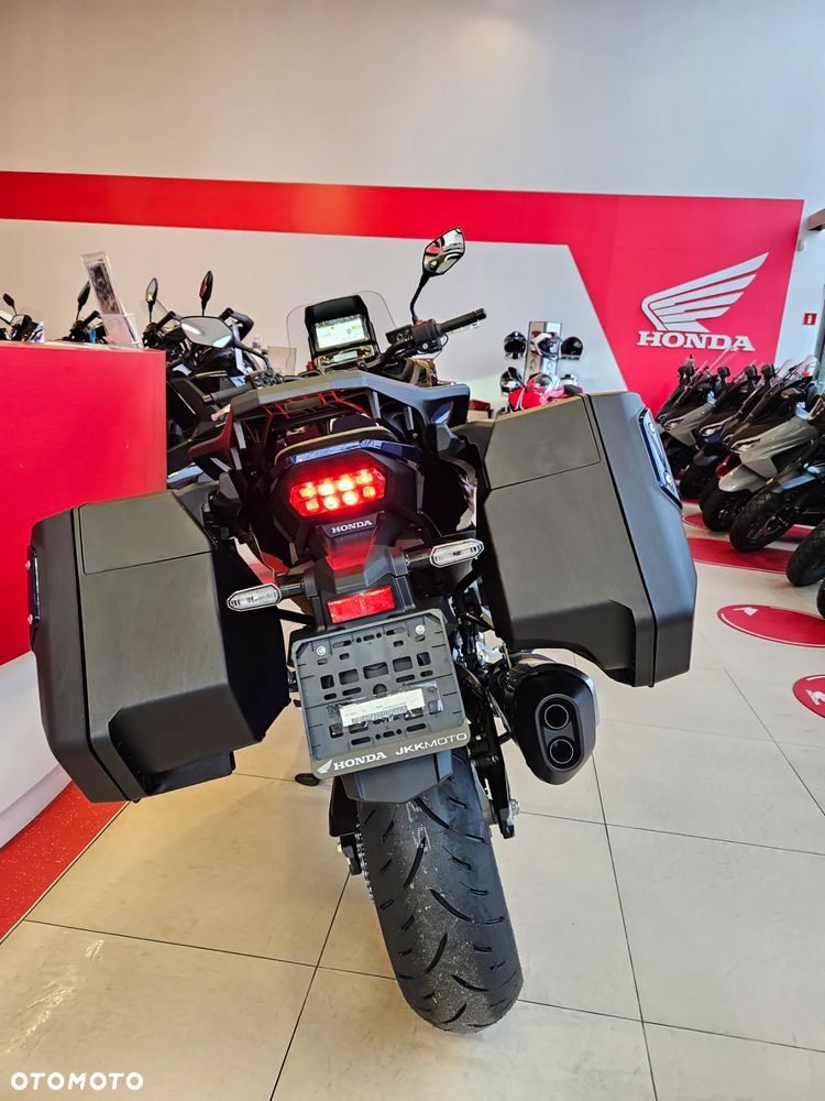 Honda NT - 12