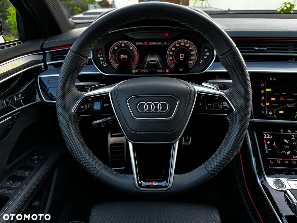 Audi A8 - 23