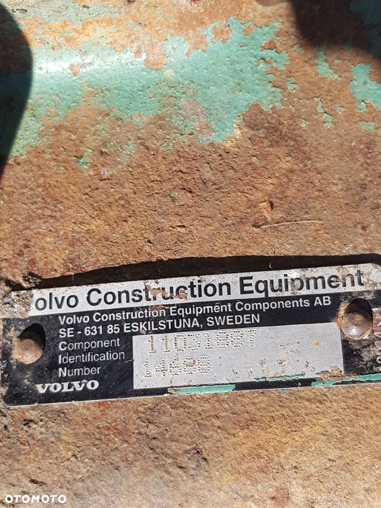 OBUDOWA KOŁA ZAMOCHOWEGO VOLVO  TD122KHE 11031887 - 3
