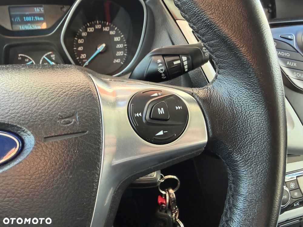 Ford Focus - 24