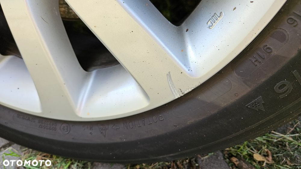 Honda Civic 1.4i S - 28
