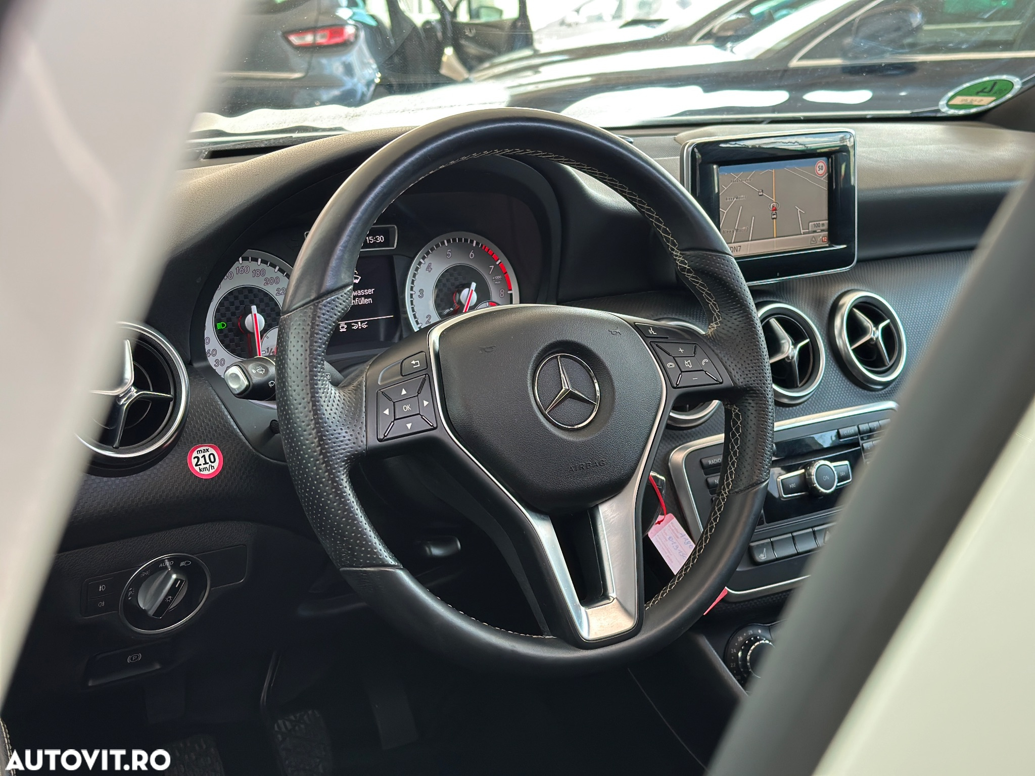 Mercedes-Benz A 180 (BlueEFFICIENCY) AMG Sport - 17