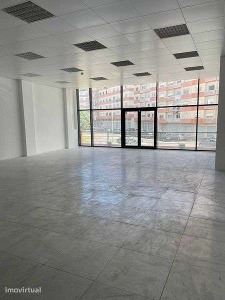 Escritório Amplo para Arrendar | Centro Domingos Jardo – Agualva Cacém - Grande imagem: 3/12