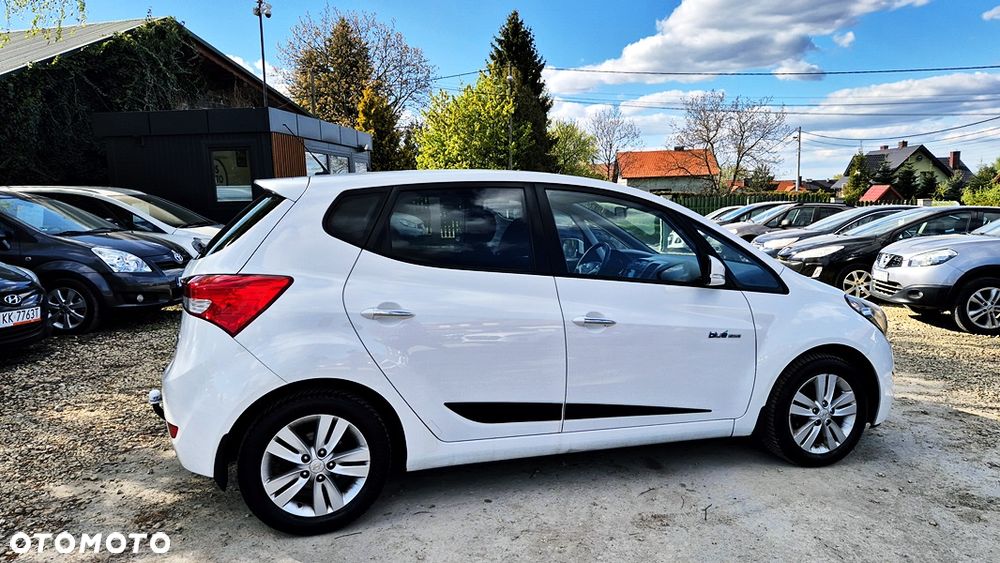 Hyundai ix20 1.4 Premium blue - 12