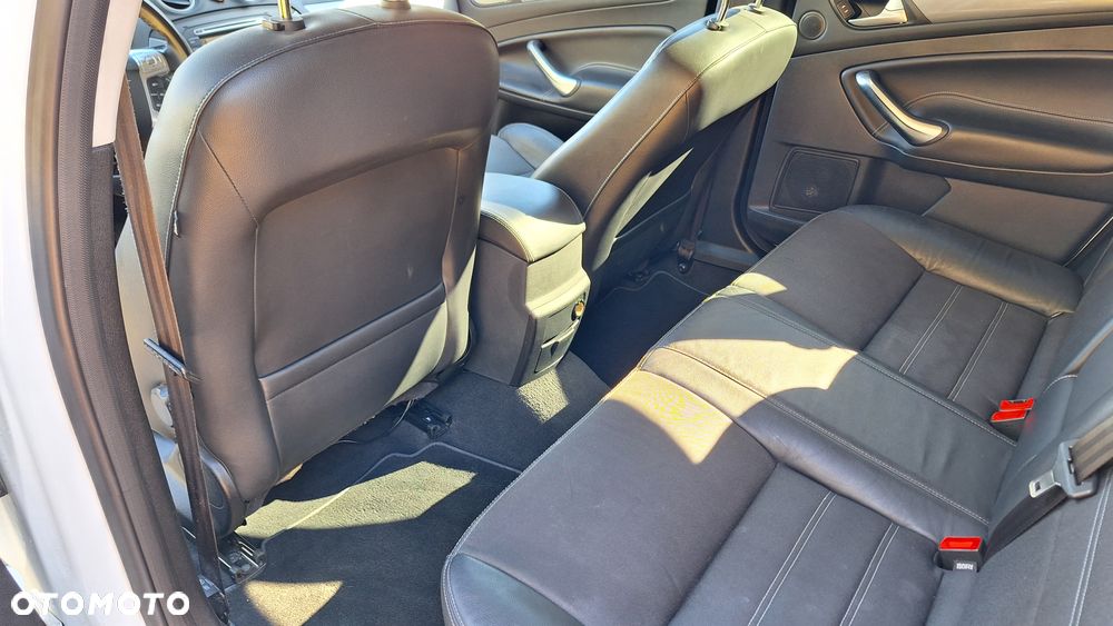 Ford Mondeo - 10