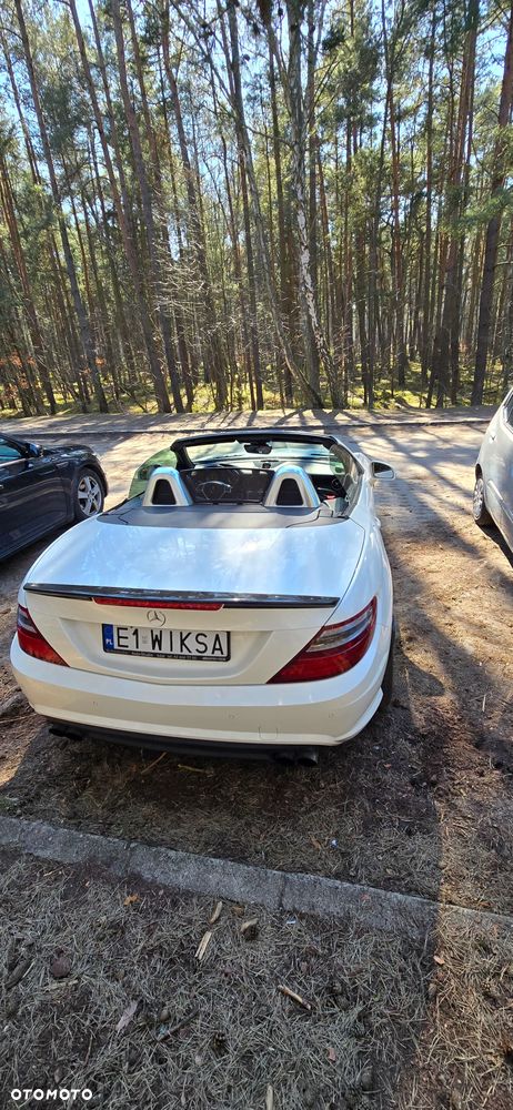 Mercedes-Benz SLK 250 CGI - 16