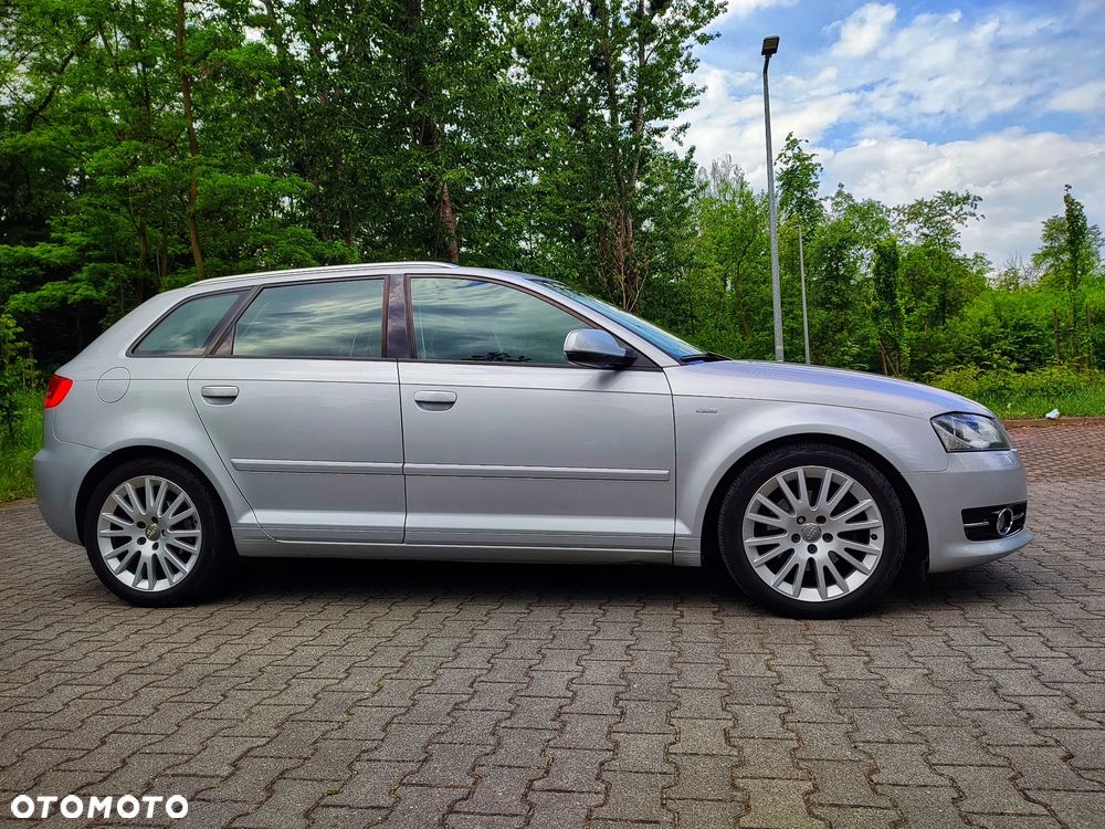 Audi A3 Sportback 2.0 TDI DPF Ambiente - 4