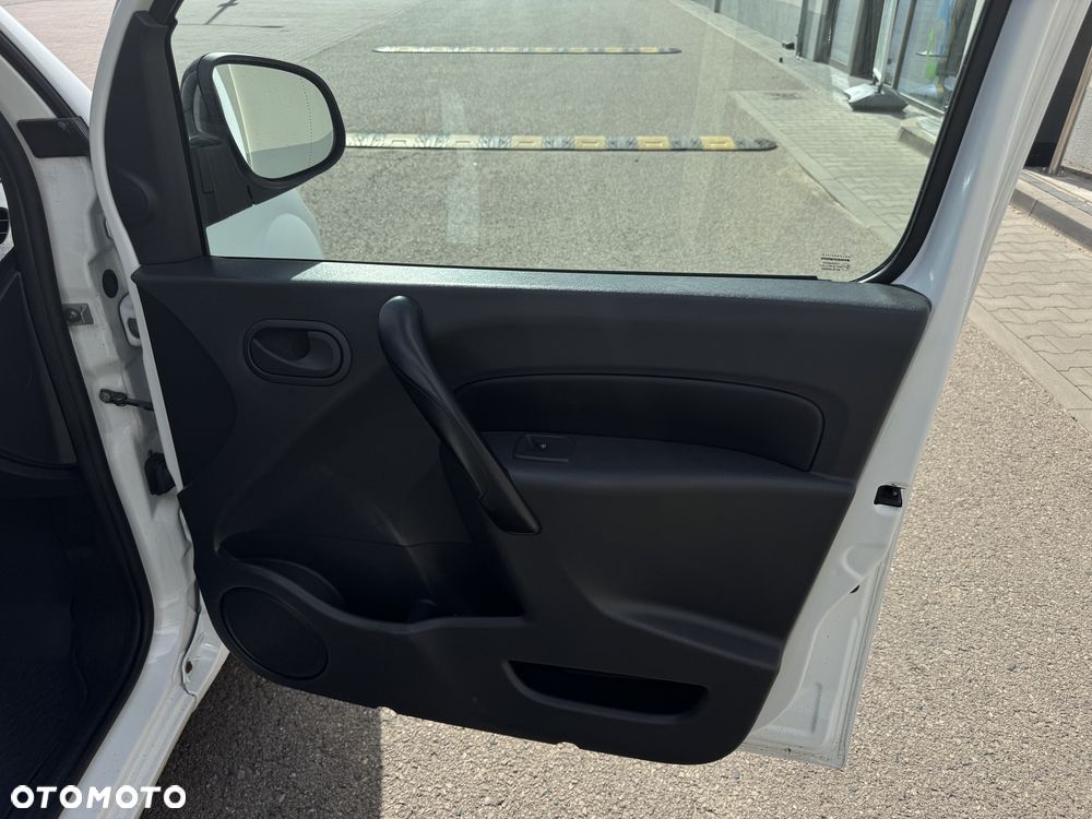 Renault KANGOO - 12