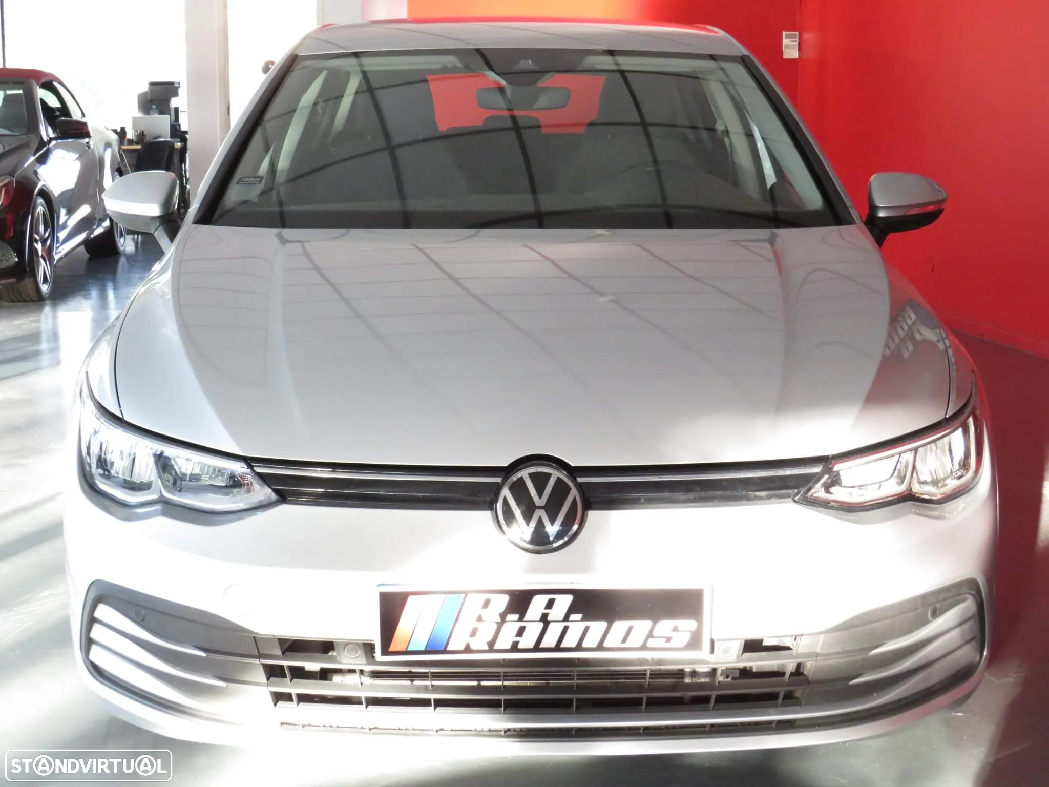 VW Golf 1.0 eTSI Life DSG - 3