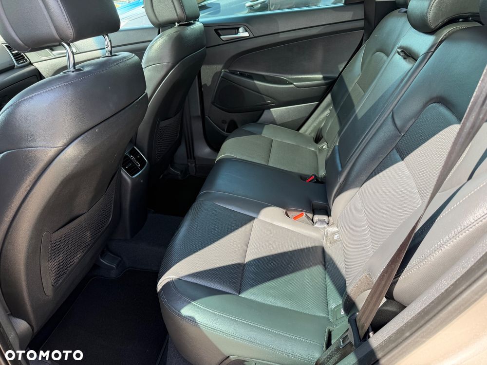 Hyundai Tucson 1.6 Turbo 4WD DCT Premium - 24