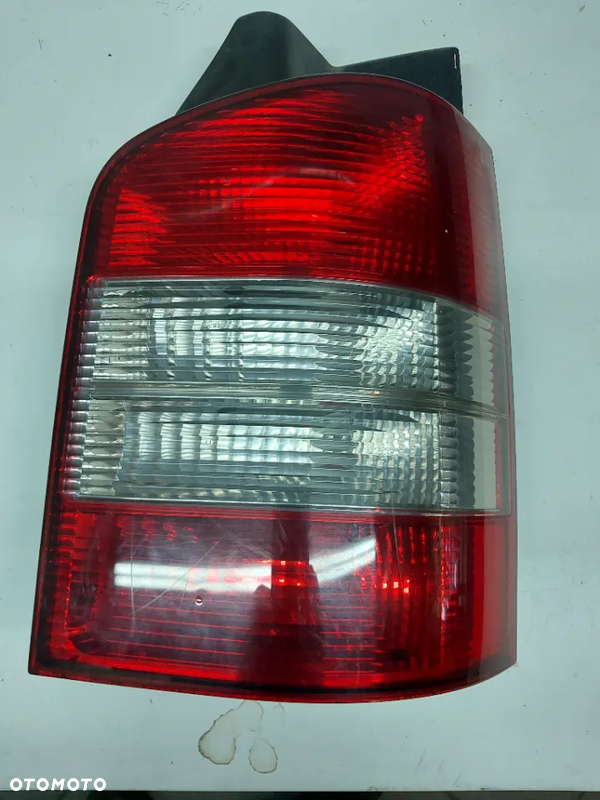 Lampa tył prawa vw t5