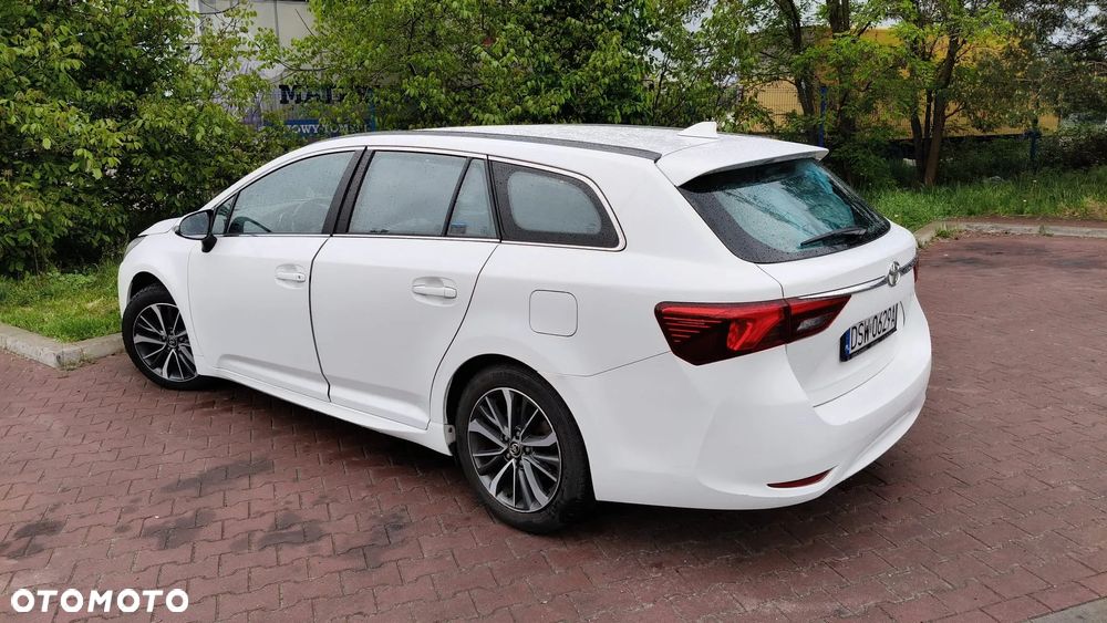 Toyota Avensis 2.0 D-4D Prestige - 17