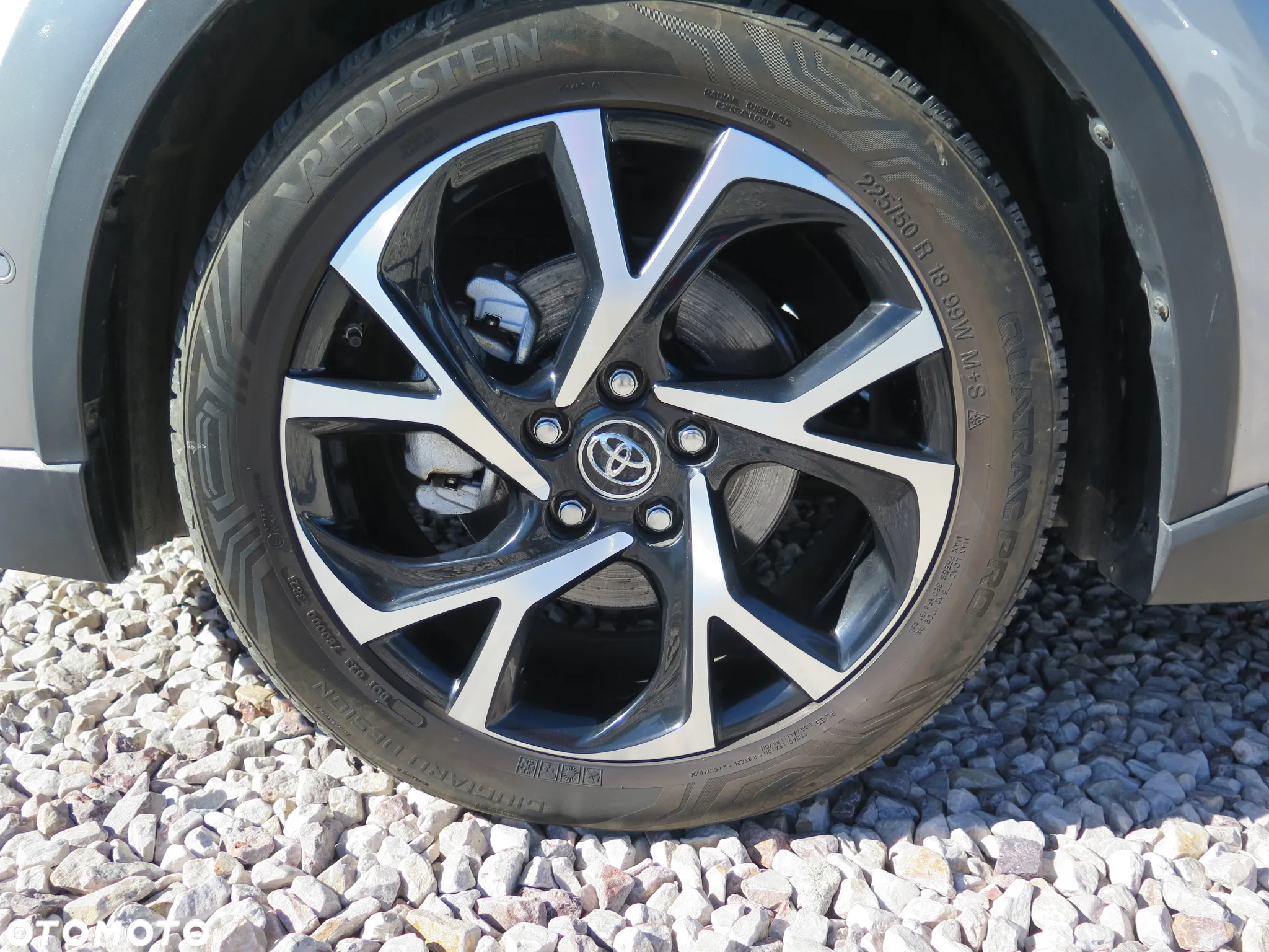 Toyota C-HR - 34