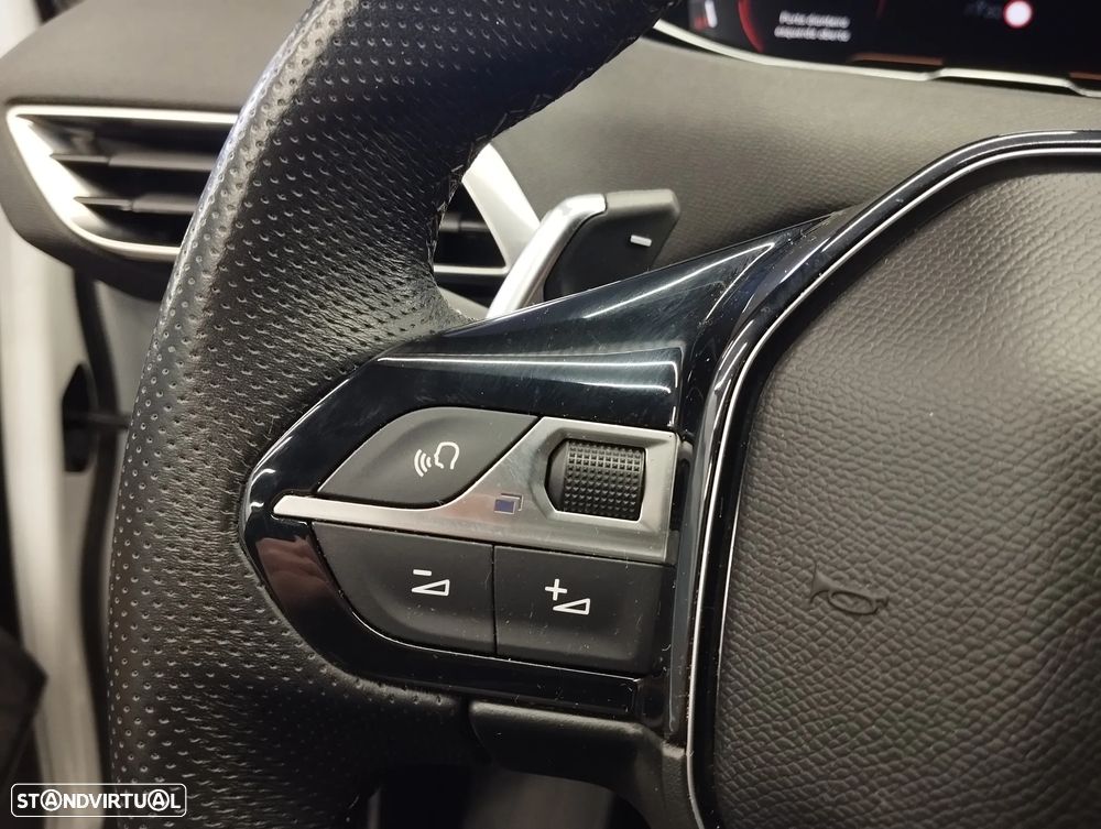 Peugeot 3008 1.5 BlueHDi GT EAT8 - 17