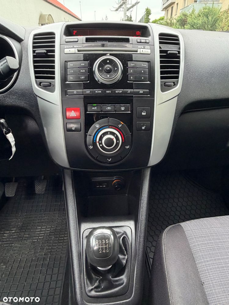 Kia Venga 1.6 L - 33